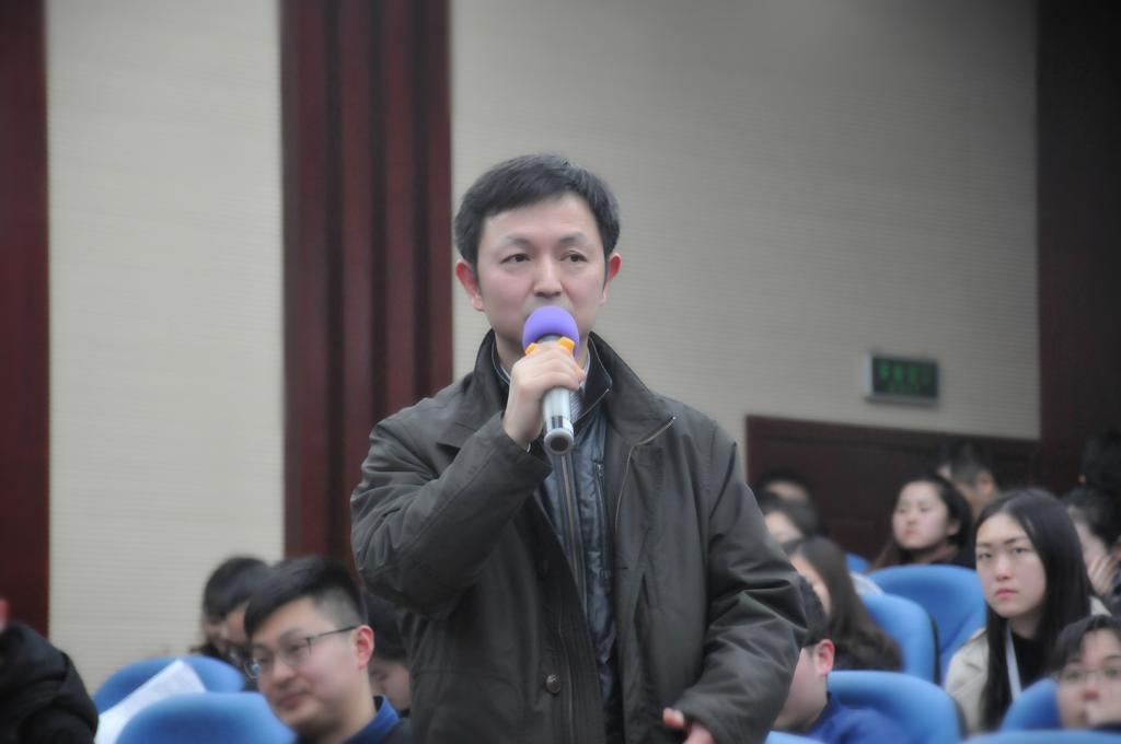 重庆知识产权局谢从波处长进行精彩点评
